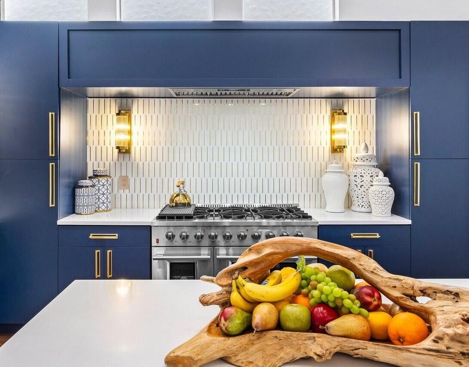 На продажу: $889,000 (4 спален, 4 ванн, 2475 Квадратных фут)