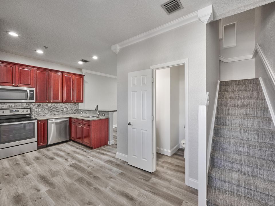 For Sale: $429,000 (2 beds, 2 baths, 1542 Square Feet)