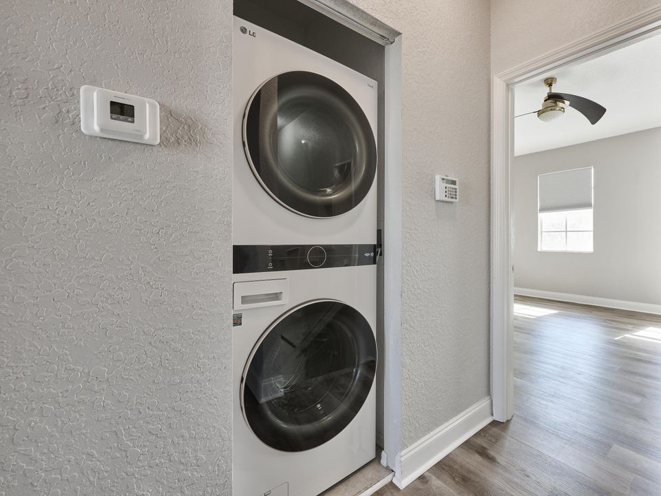 For Sale: $429,000 (2 beds, 2 baths, 1542 Square Feet)