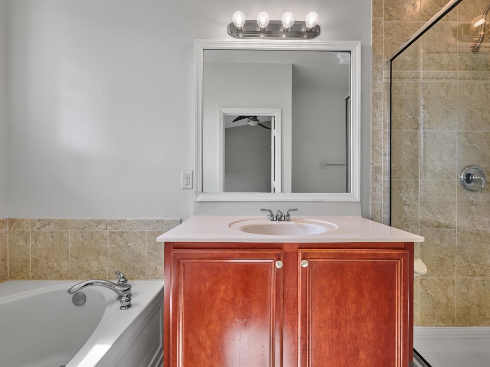 For Sale: $429,000 (2 beds, 2 baths, 1542 Square Feet)