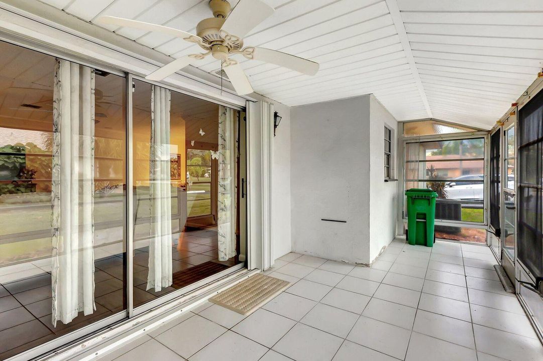 出租: $1,800 (2 贝兹, 2 浴室, 1385 平方英尺)