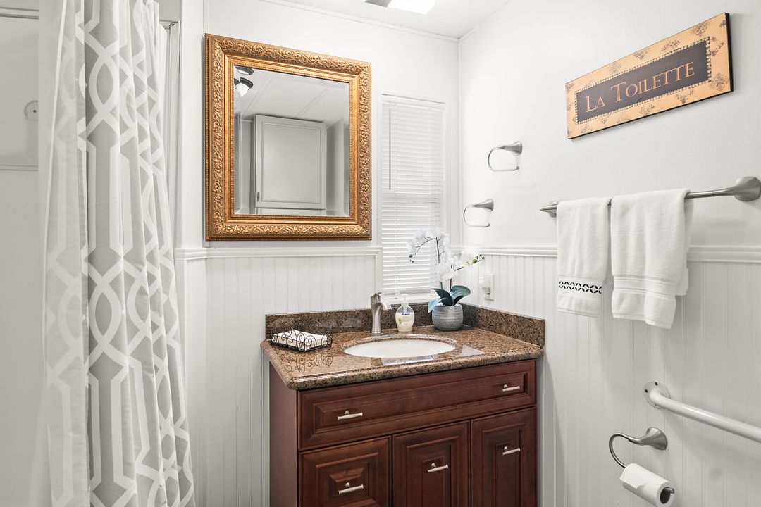 На продажу: $103,000 (2 спален, 2 ванн, 1152 Квадратных фут)