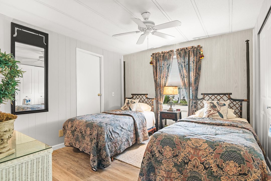 На продажу: $103,000 (2 спален, 2 ванн, 1152 Квадратных фут)