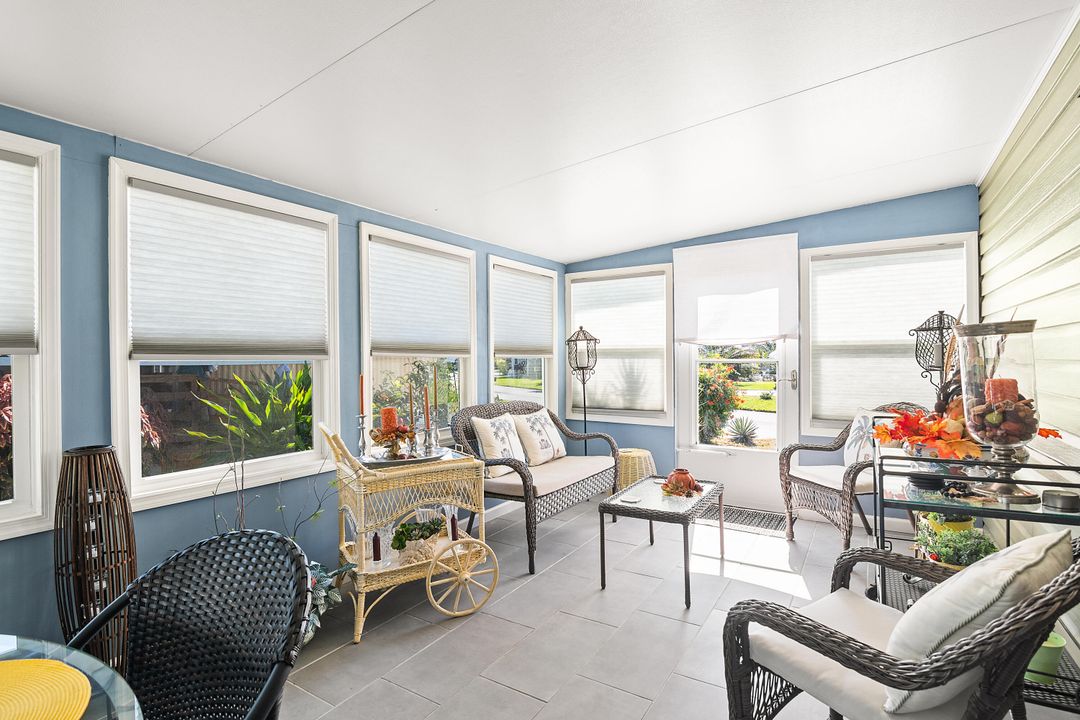 На продажу: $103,000 (2 спален, 2 ванн, 1152 Квадратных фут)