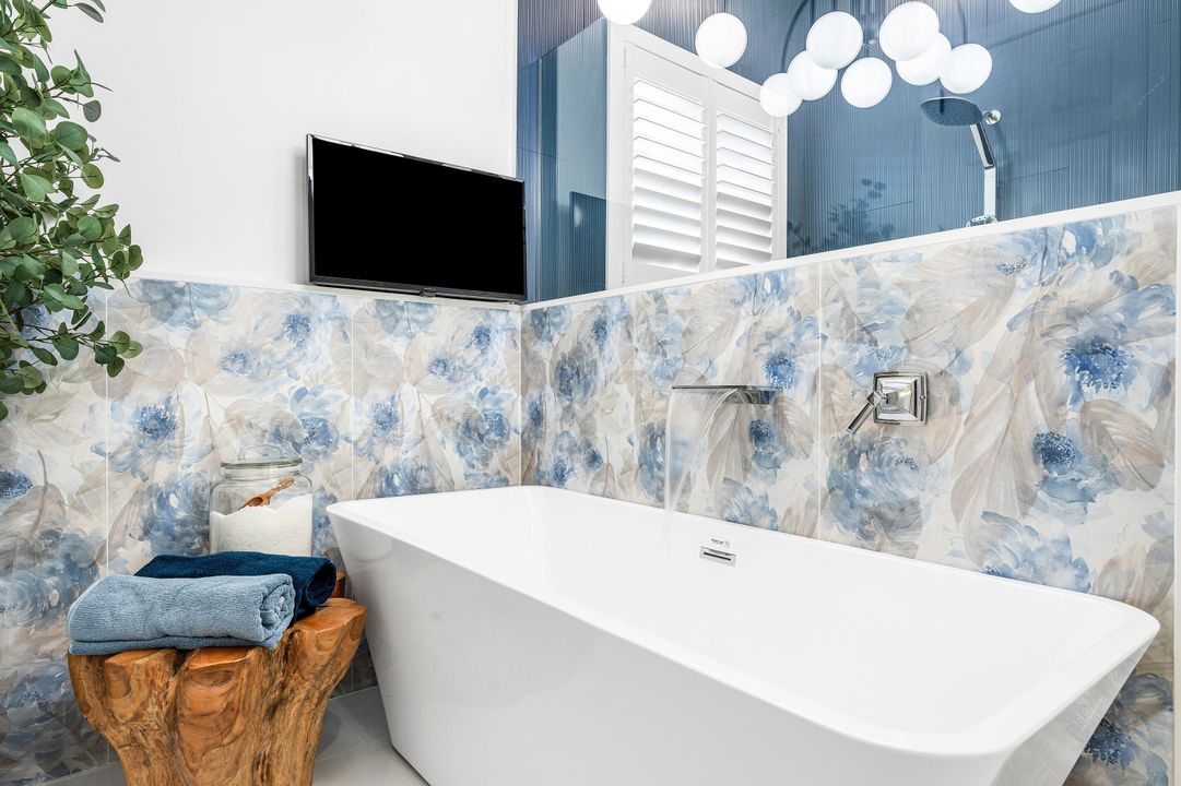 На продажу: $889,000 (4 спален, 4 ванн, 2475 Квадратных фут)