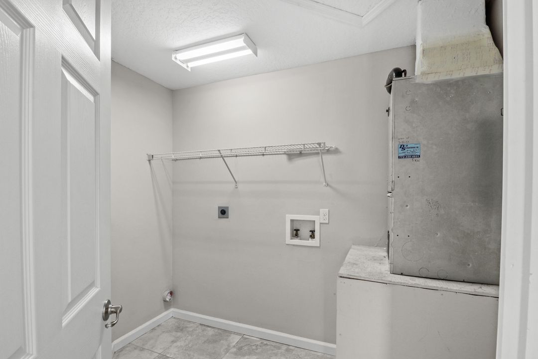 出租: $1,700 (2 贝兹, 2 浴室, 1000 平方英尺)