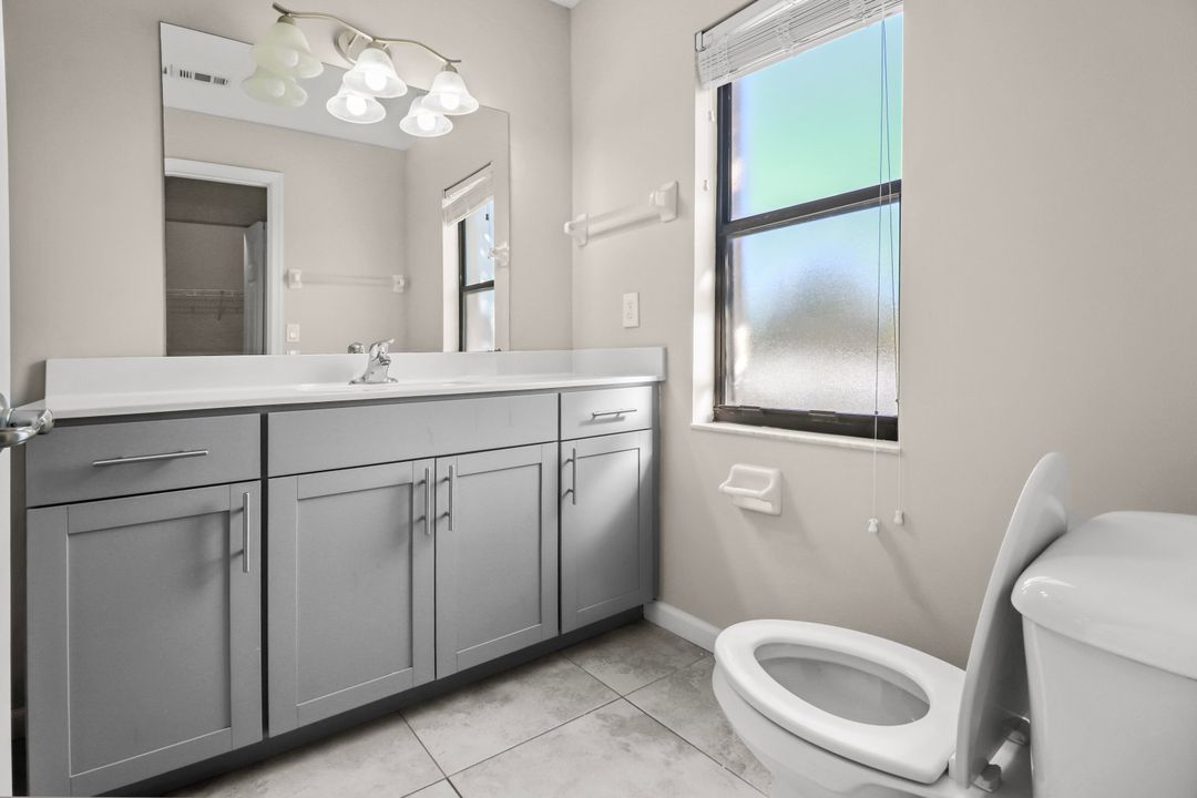 出租: $1,700 (2 贝兹, 2 浴室, 1000 平方英尺)