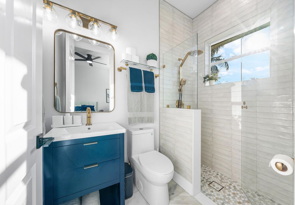 На продажу: $889,000 (4 спален, 4 ванн, 2475 Квадратных фут)