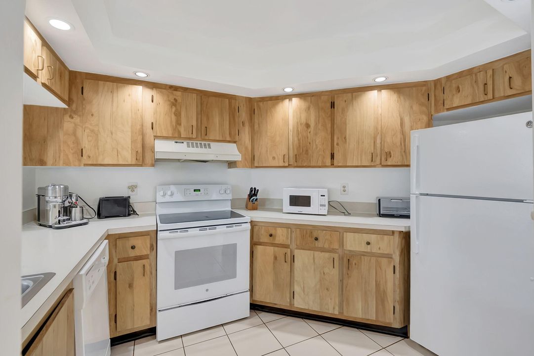 В аренду: $2,300 (1 спален, 1 ванн, 724 Квадратных фут)