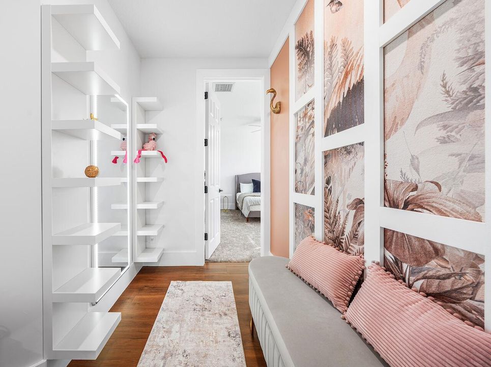 На продажу: $889,000 (4 спален, 4 ванн, 2475 Квадратных фут)