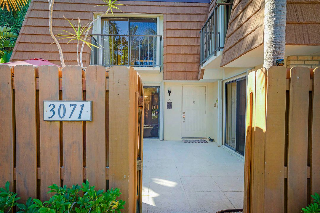 待售: $489,000 (2 贝兹, 2 浴室, 1236 平方英尺)