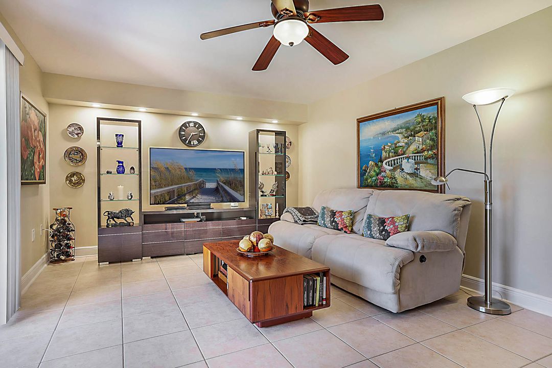 待售: $489,000 (2 贝兹, 2 浴室, 1236 平方英尺)