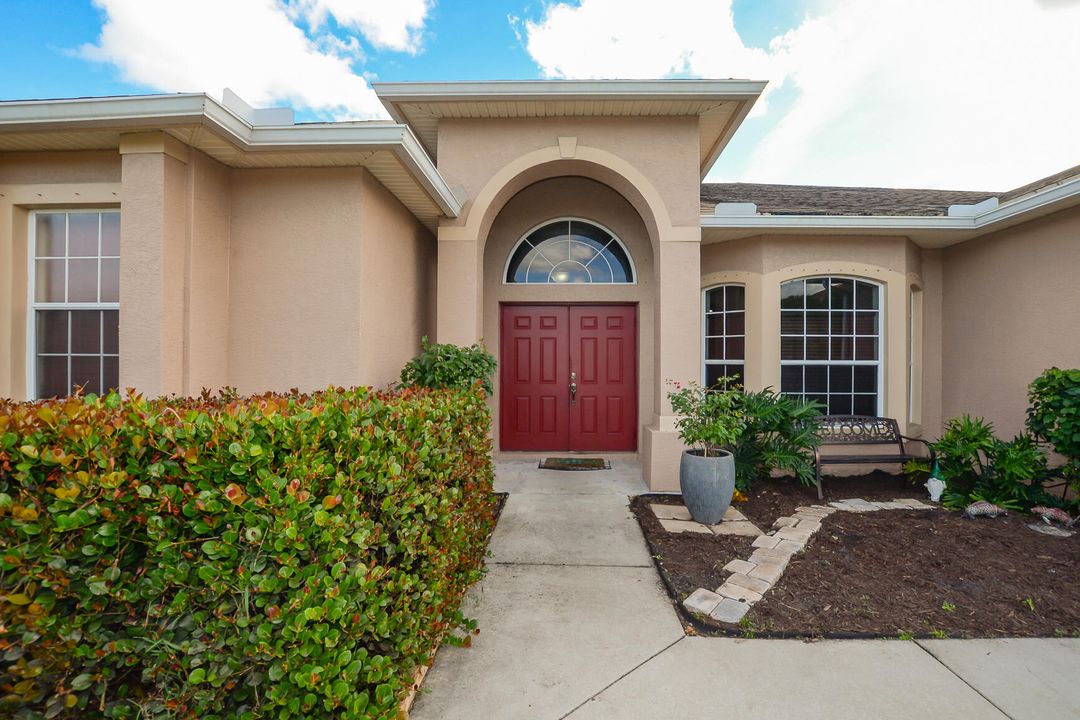 Active With Contract: $455,000 (4 beds, 2 baths, 2304 Square Feet)