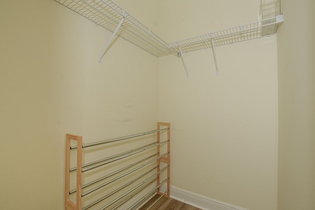 Active With Contract: $455,000 (4 beds, 2 baths, 2304 Square Feet)