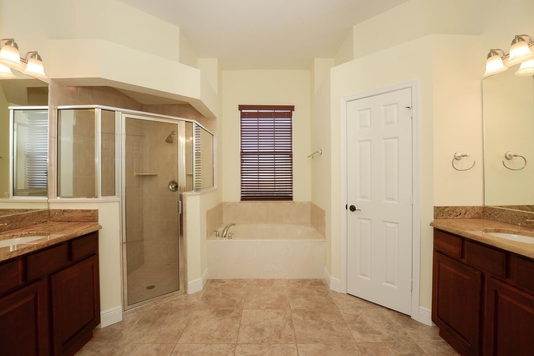 Active With Contract: $455,000 (4 beds, 2 baths, 2304 Square Feet)