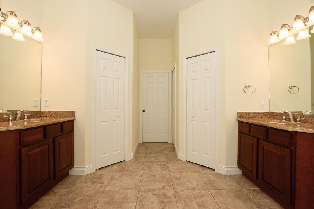 Active With Contract: $455,000 (4 beds, 2 baths, 2304 Square Feet)