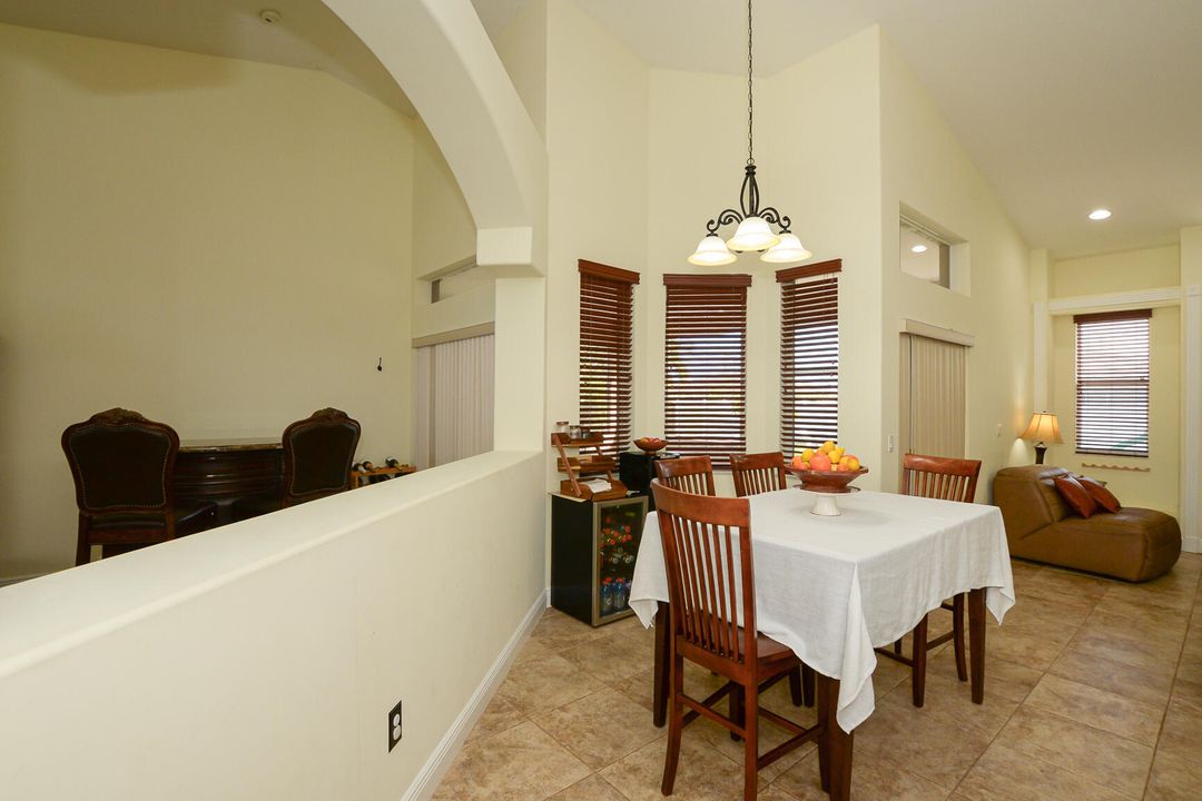 Active With Contract: $455,000 (4 beds, 2 baths, 2304 Square Feet)