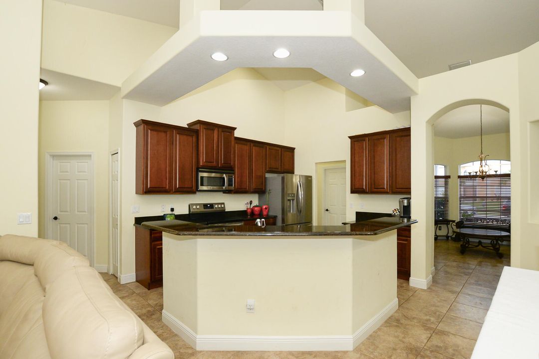 Active With Contract: $455,000 (4 beds, 2 baths, 2304 Square Feet)