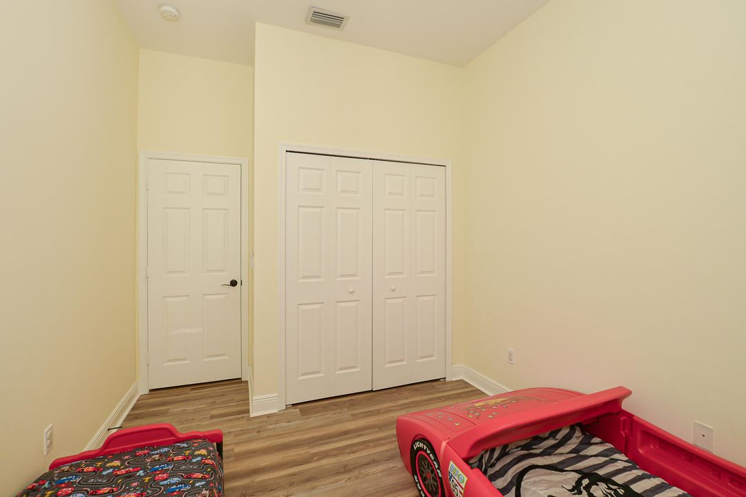 Active With Contract: $455,000 (4 beds, 2 baths, 2304 Square Feet)