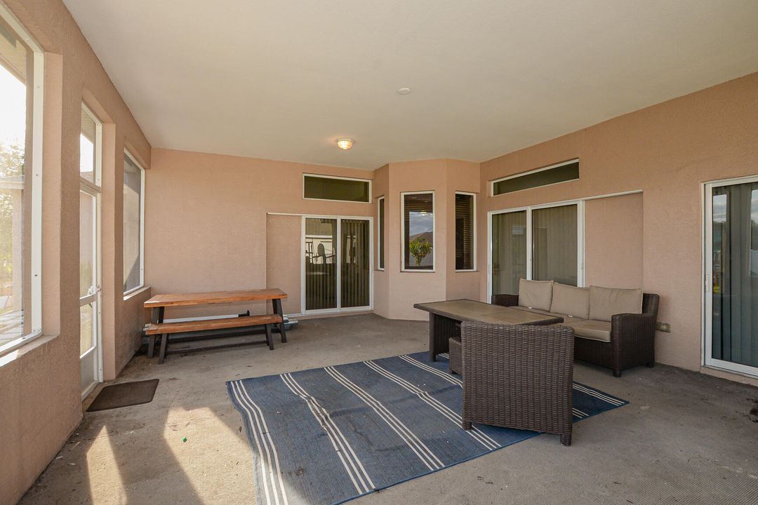 Active With Contract: $455,000 (4 beds, 2 baths, 2304 Square Feet)