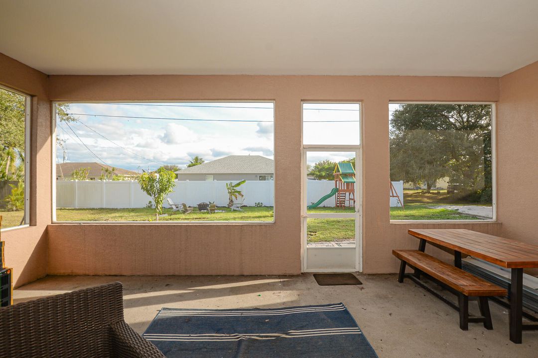 Active With Contract: $455,000 (4 beds, 2 baths, 2304 Square Feet)