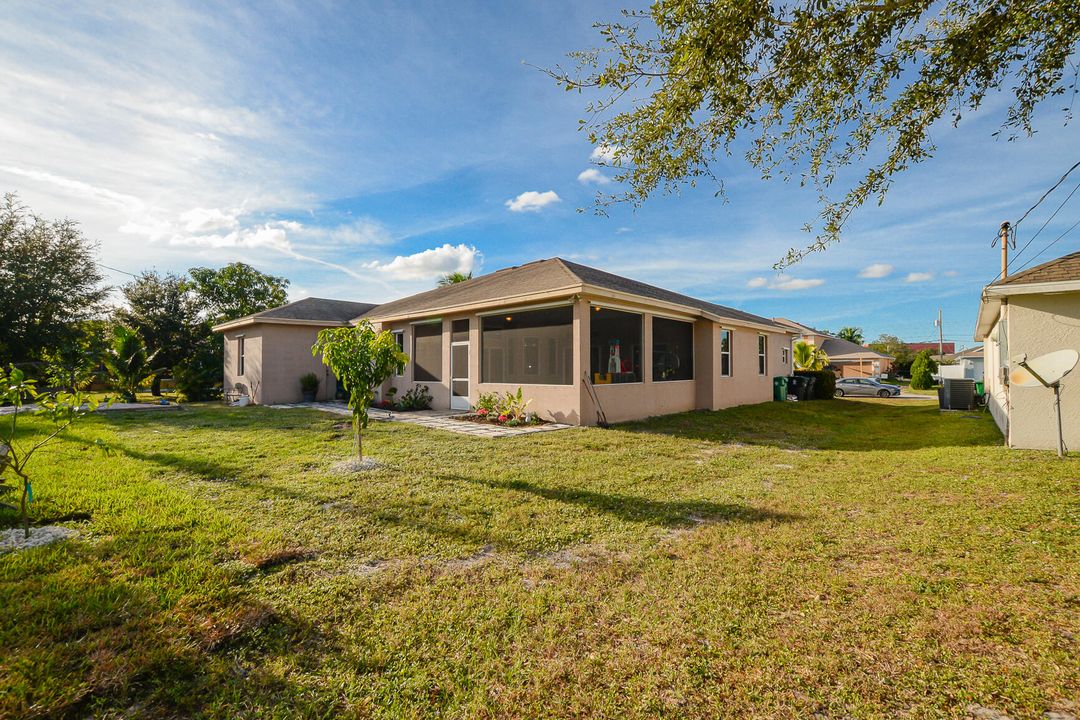 Active With Contract: $455,000 (4 beds, 2 baths, 2304 Square Feet)