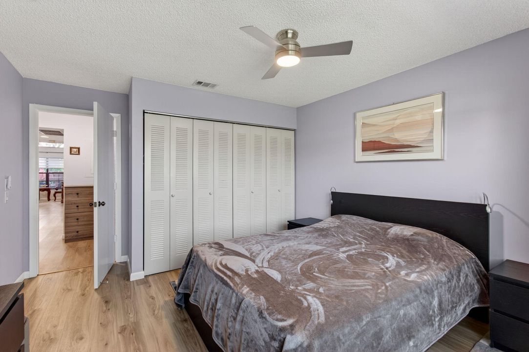 For Sale: $229,000 (2 beds, 2 baths, 1160 Square Feet)