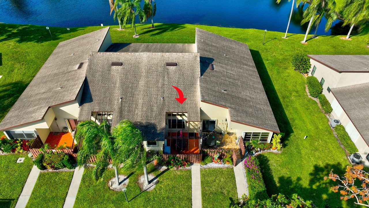 For Sale: $229,000 (2 beds, 2 baths, 1160 Square Feet)