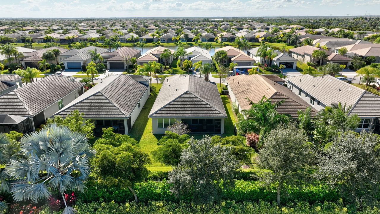 For Sale: $524,900 (3 beds, 2 baths, 1841 Square Feet)