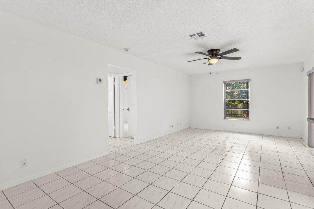 For Rent: $3,500 (3 beds, 2 baths, 1642 Square Feet)