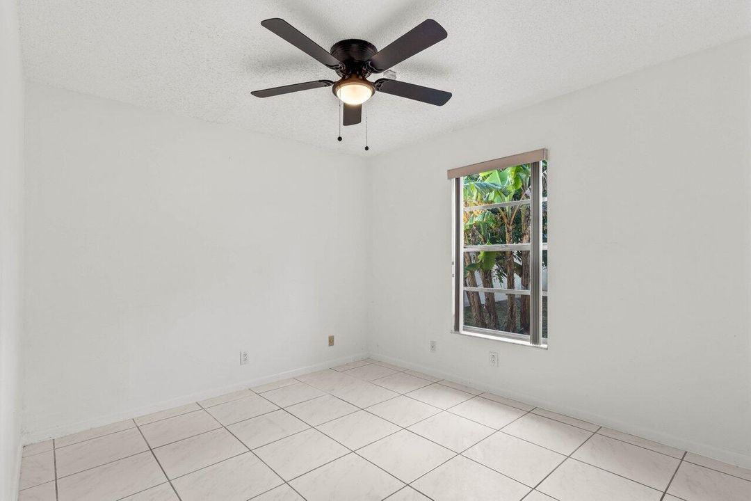 For Rent: $3,500 (3 beds, 2 baths, 1642 Square Feet)