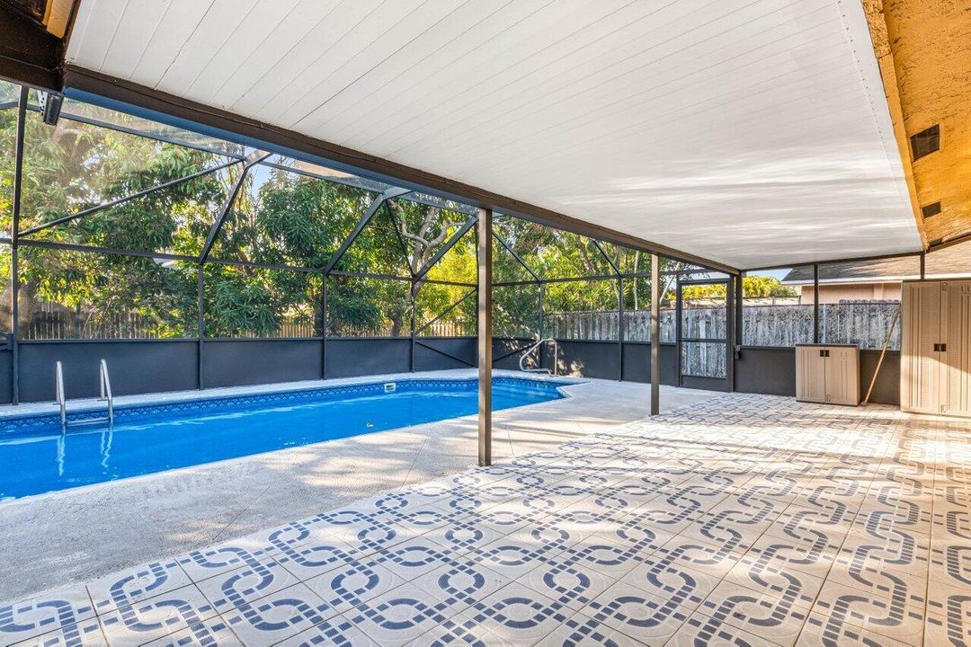 For Rent: $3,500 (3 beds, 2 baths, 1642 Square Feet)