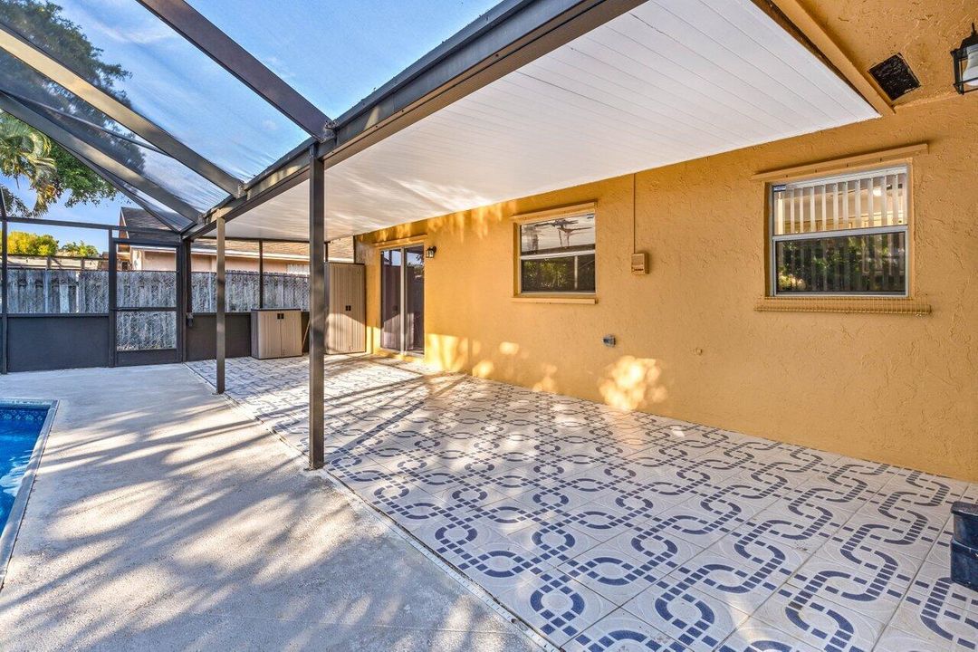 For Rent: $3,500 (3 beds, 2 baths, 1642 Square Feet)