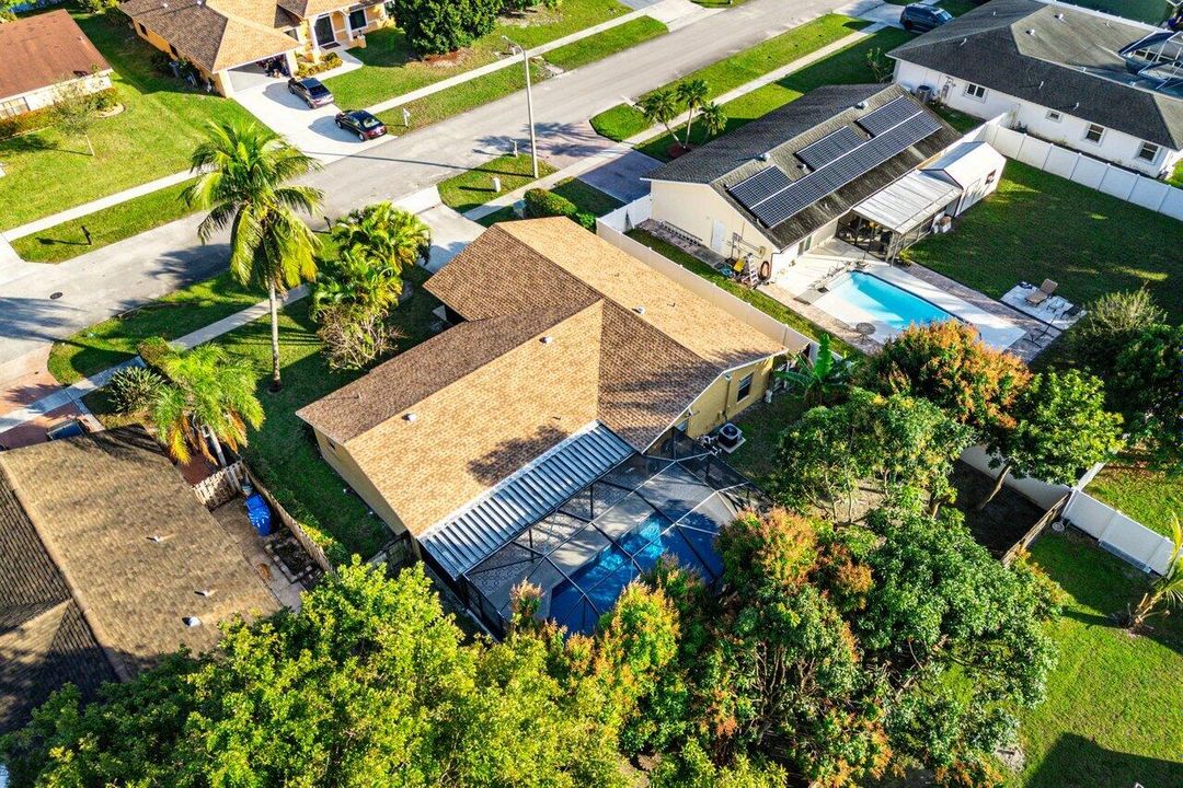 For Rent: $3,500 (3 beds, 2 baths, 1642 Square Feet)