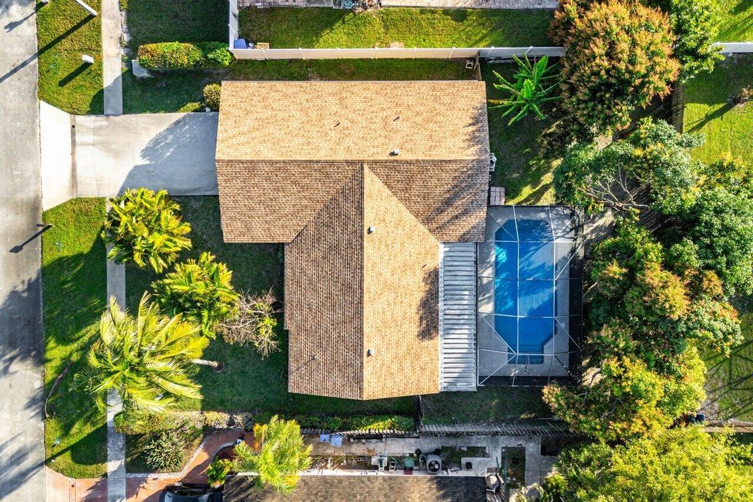 For Rent: $3,500 (3 beds, 2 baths, 1642 Square Feet)