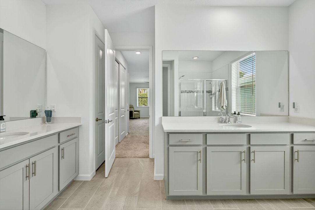 Active With Contract: $435,000 (3 beds, 2 baths, 2100 Square Feet)