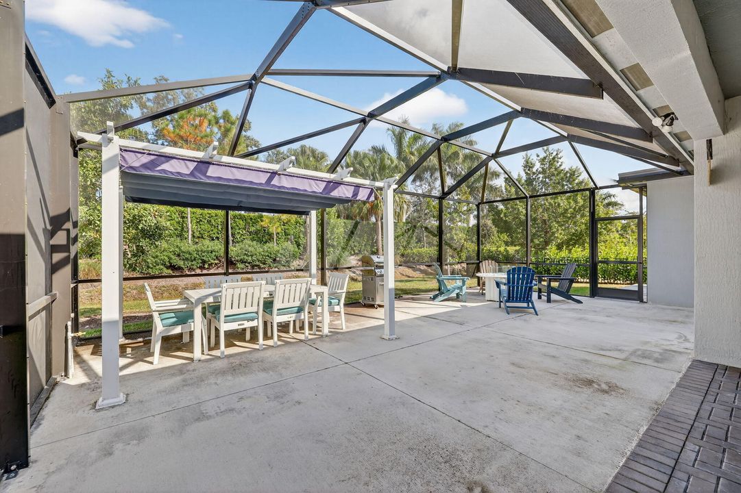 Active With Contract: $435,000 (3 beds, 2 baths, 2100 Square Feet)