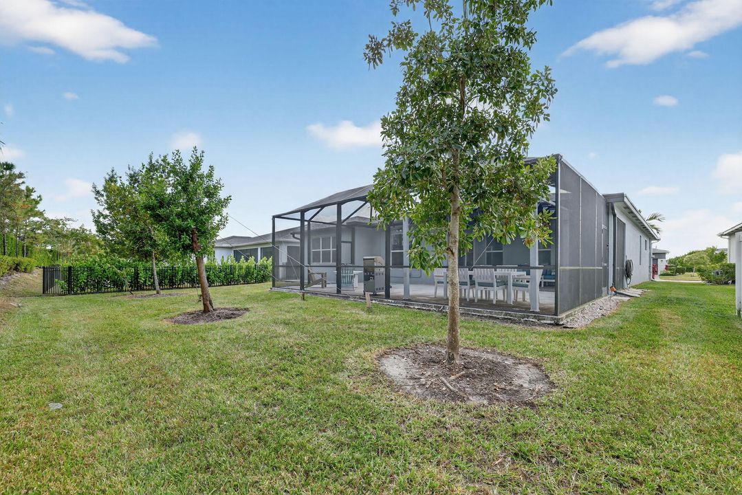 Active With Contract: $435,000 (3 beds, 2 baths, 2100 Square Feet)