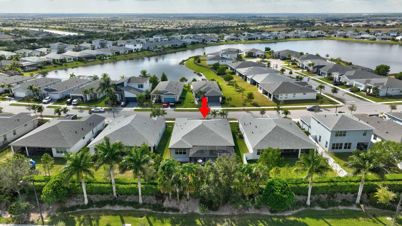 Active With Contract: $435,000 (3 beds, 2 baths, 2100 Square Feet)