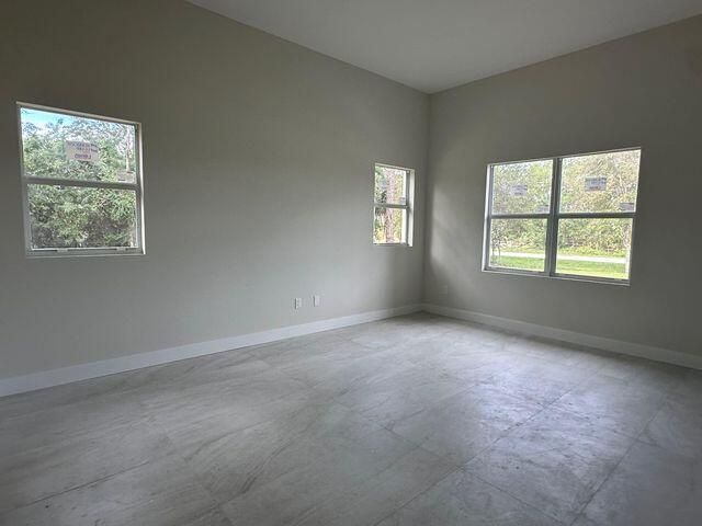 For Rent: $4,500 (3 beds, 3 baths, 2039 Square Feet)