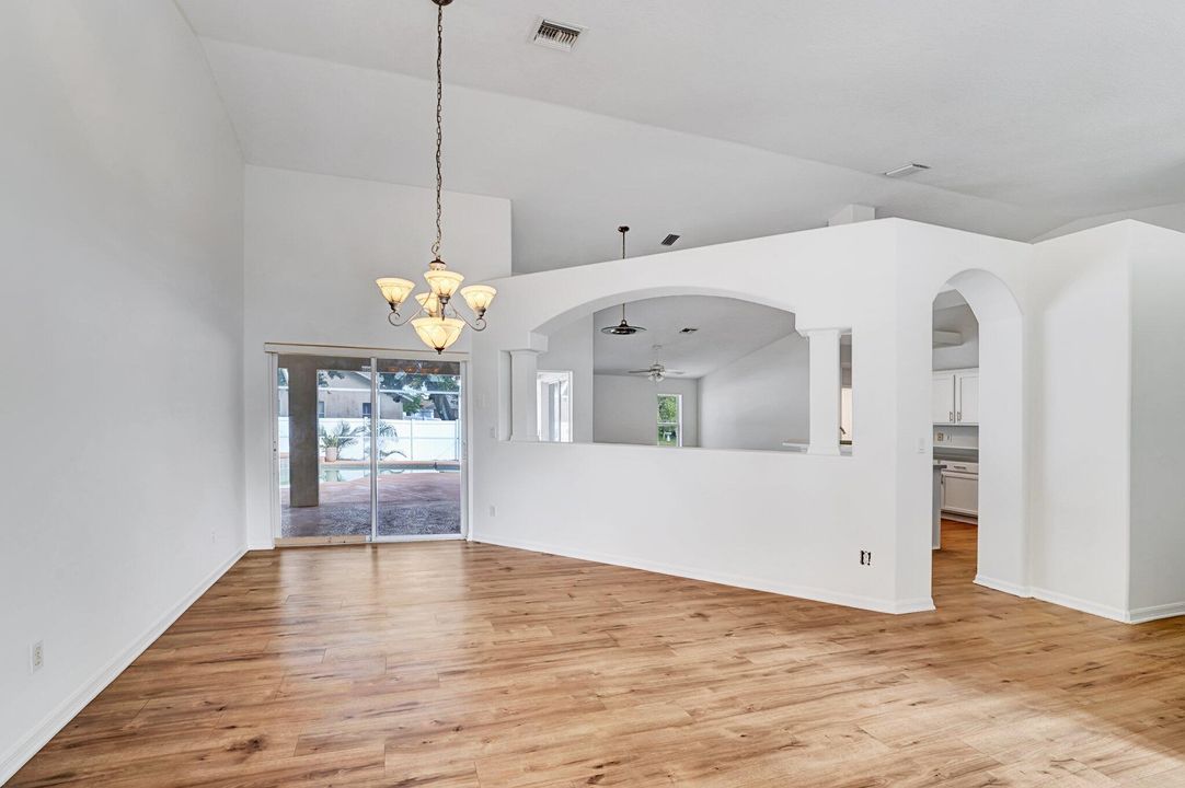 В аренду: $3,800 (3 спален, 2 ванн, 2142 Квадратных фут)