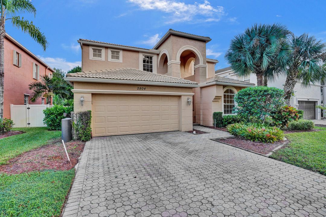 For Rent: $4,000 (4 beds, 2 baths, 3662 Square Feet)