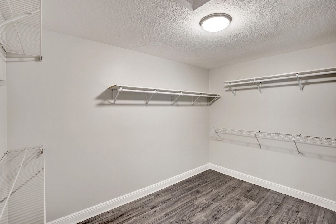 For Rent: $4,000 (4 beds, 2 baths, 3662 Square Feet)