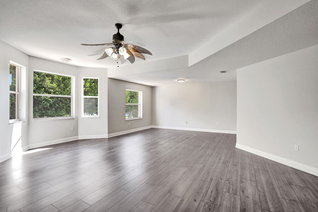 For Rent: $4,000 (4 beds, 2 baths, 3662 Square Feet)