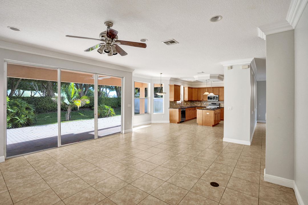 For Rent: $4,000 (4 beds, 2 baths, 3662 Square Feet)