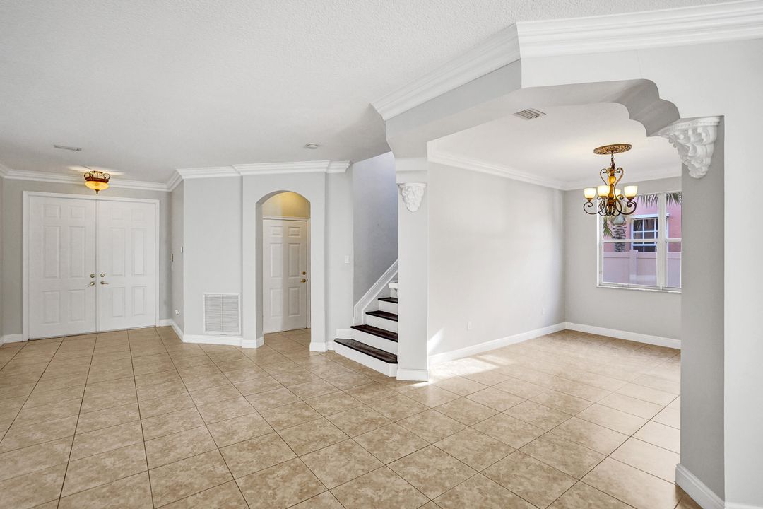 For Rent: $4,000 (4 beds, 2 baths, 3662 Square Feet)