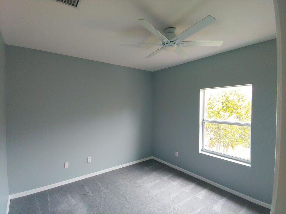 Active With Contract: $2,300 (3 beds, 2 baths, 1543 Square Feet)