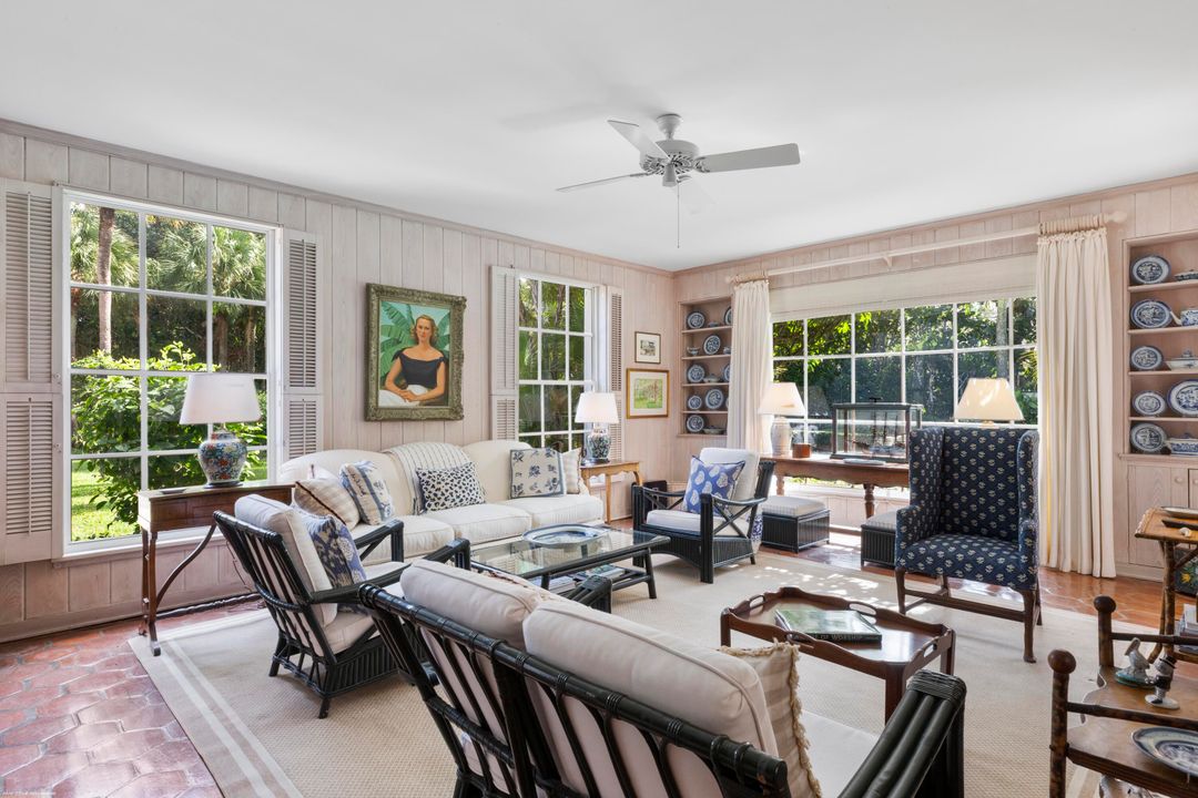 Active With Contract: $6,400,000 (7 beds, 4 baths, 3370 Square Feet)