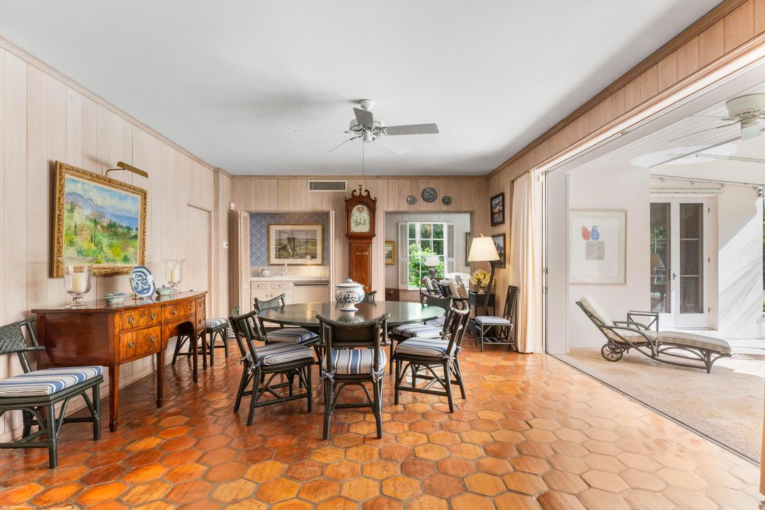 Active With Contract: $6,400,000 (7 beds, 4 baths, 3370 Square Feet)