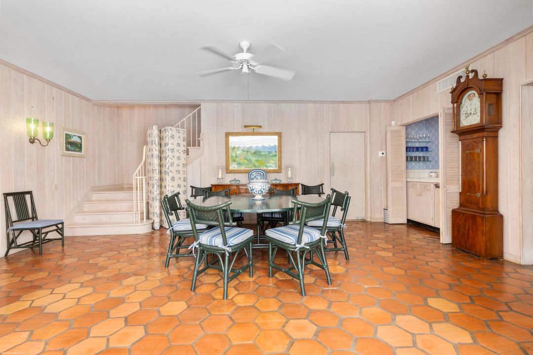 Active With Contract: $6,400,000 (7 beds, 4 baths, 3370 Square Feet)